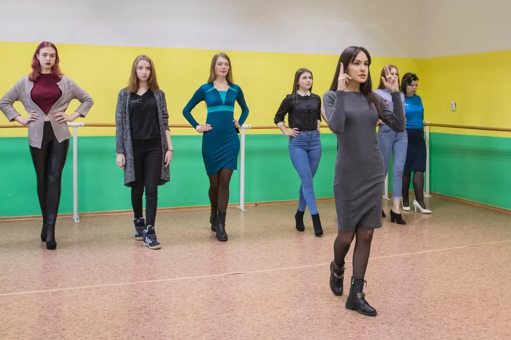 uygulamalı genç zarafet kursu