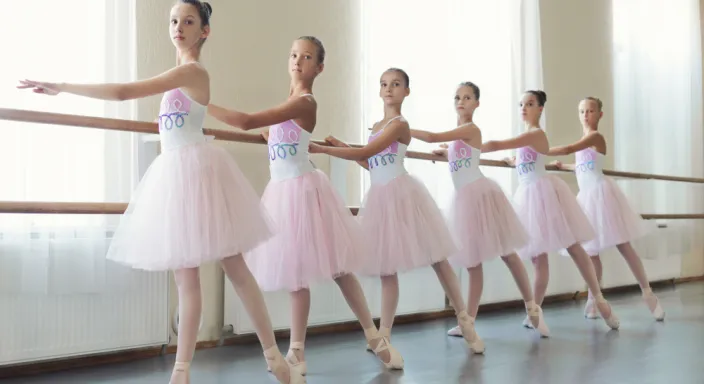 Seviyeli Bale Kursu ile Geleceği İnşa Edin: Adım Adım Zirveye