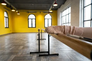 Başlangıç Düzeyi Bale Teknikleri: Estetik ve Disiplinin Temelleri